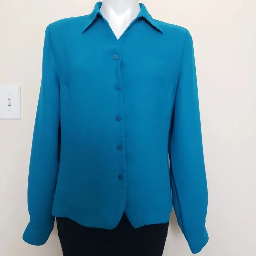 Liz Baker Vintage Blue Button Down  Shirt